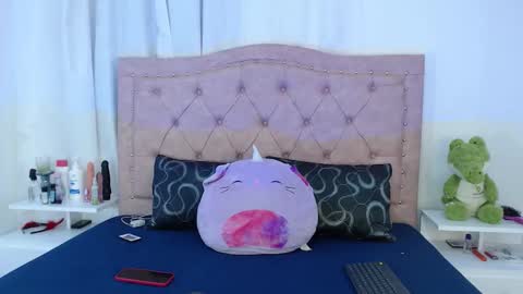 sweet caandyy online show from November 8, 2:05 am