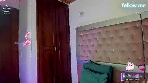  emmili  online show from March 17, 12:09 pm