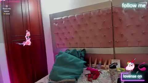  emmili  online show from February 19, 12:26 pm