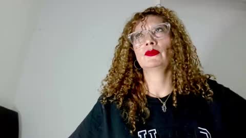 sweet_eve1 online show from February 13, 4:50 pm