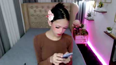 Yumi online show from April 29, 11:21 pm