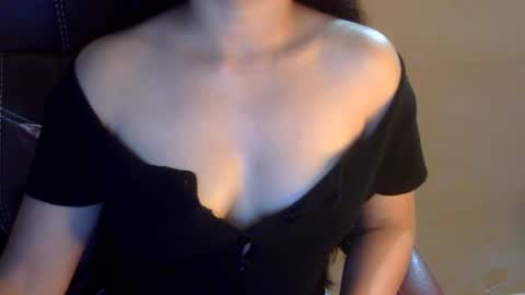 sweet_kanchi online show from June 22, 12:35 pm