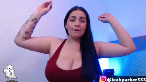 Snapshot of sweet_leah33 chatting on October 22, 6:13 pm Leah online show from October 22, 6:13 pm