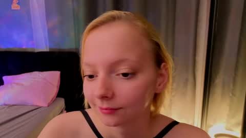 Lana online show from May 14, 4:46 pm