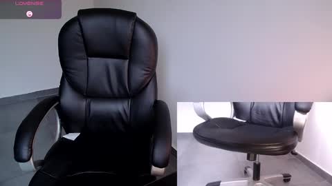 Carolu online show from December 7, 5:53 pm