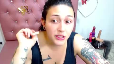 sweet_poison_666 online show from February 14, 12:01 am