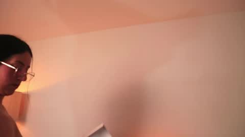 Sammy Lauren online show from February 14, 11:40 pm