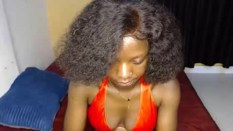 Snapshot of sweet_sherie chatting on October 21, 1:09 am ellanah Tracie online show from October 21, 1:09 am
