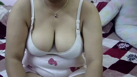 sweet_shivani online show from June 12, 6:21 am