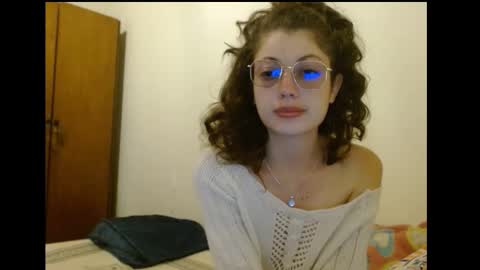 sweetcalm_ online show from March 9, 3:10 am