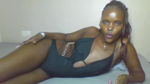 sweetclit99 online show from January 17, 10:50 pm