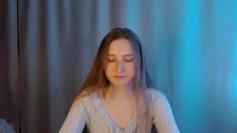 Annie online show from June 5, 9:32 pm
