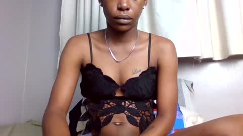 sweetkerry2 online show from July 27, 2:19 am