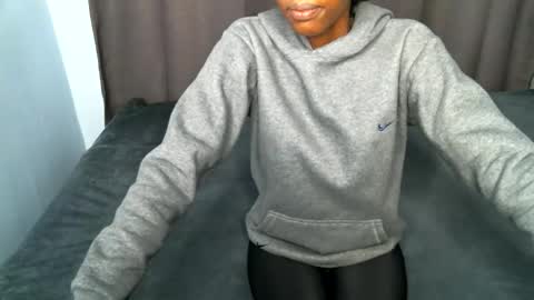 sweetlilly2540 online show from November 9, 8:38 pm