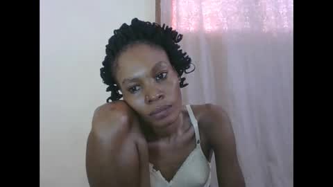 ESTHER online show from March 19, 8:18 am