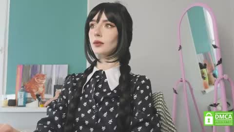 Elis  im back fav vibes 66100222 and 160  online show from April 15, 9:43 am