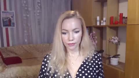 Snapshot of sweety_friend chatting on December 14, 9:02 pm Sweety friend online show from December 14, 9:02 pm