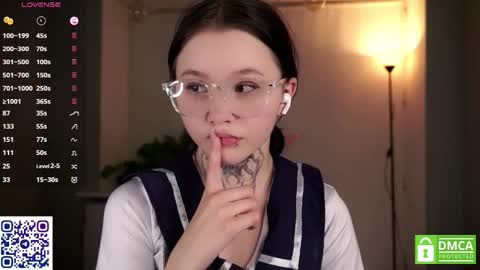 Astrid online show from November 24, 7:05 pm