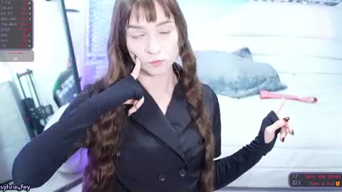 Sylvie online show from June 17, 3:08 am