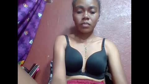 tahiryjosiah online show from April 13, 8:48 am