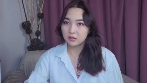 Soo Ying online show from November 18, 8:21 pm