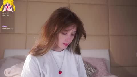 Mia online show from May 29, 1:47 am