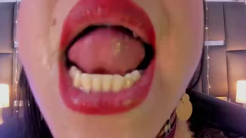 tali  online show from March 11, 7:27 pm