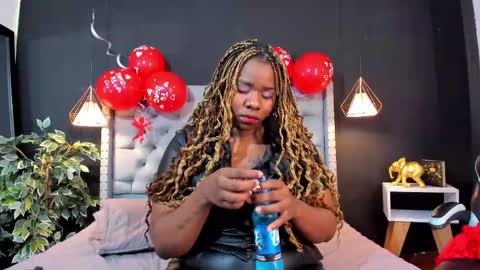 Snapshot of tammy__vega chatting on February 15, 3:52 am online show from February 15, 3:52 am