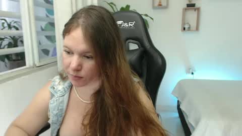 Snapshot of tamy_shine87 chatting on January 19, 9:45 pm Im Samy online show from January 19, 9:45 pm