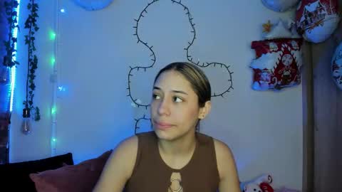 tania06 online show from December 15, 1:05 pm