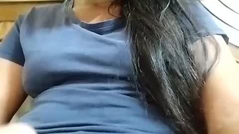 taniya_roy4628 online show from March 29, 3:44 pm