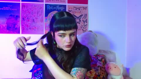    online show from March 30, 5:07 am