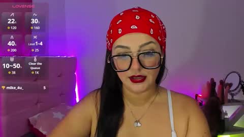 Snapshot of tatissdeliciuss chatting on October 31, 3:52 am Tatiss online show from October 31, 3:52 am