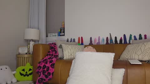 Taylor --  online show from October 23, 10:54 am