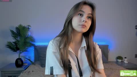 Mona online show from January 31, 2:39 pm