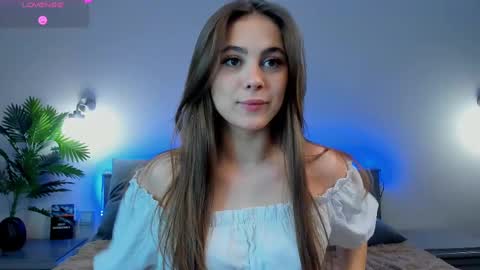 Mona online show from February 10, 2:37 pm