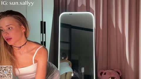 Sally and Sandy online show from May 5, 8:45 pm
