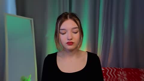 all me precious   online show from February 22, 6:47 am