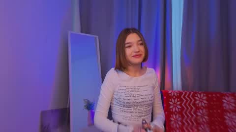 all me precious   online show from February 17, 5:18 am