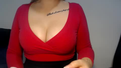 Snapshot of teeyara_ chatting on October 14, 6:21 pm Teeyara online show from October 14, 6:21 pm