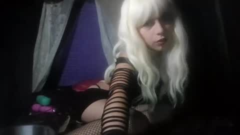 temptedbrat online show from May 16, 6:49 am