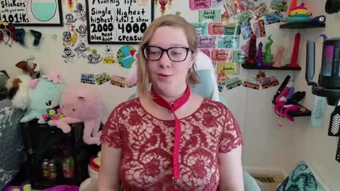 Pixie Pix or Pickle online show from March 11, 6:21 pm