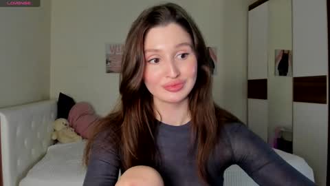 Snapshot of tender_babyy chatting on December 14, 2:21 pm Sexy girl Li online show from December 14, 2:21 pm