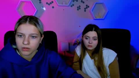 tessa_tea online show from November 28, 9:56 am