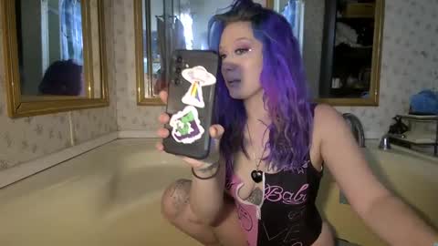 Snapshot of texaspregogrllll chatting on January 7, 6:45 pm TEXASGIRLLLL online show from January 7, 6:45 pm