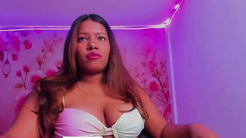 Andreina online show from November 18, 3:18 am