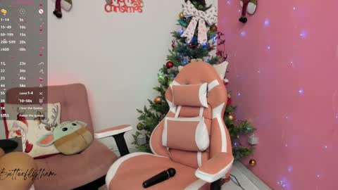 Snapshot of thamara_cooper_ chatting on December 9, 6:46 pm thamara_cooper_ online show from December 9, 6:46 pm