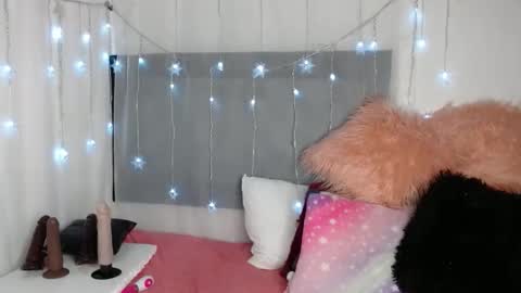 Thamara online show from November 27, 2:47 am