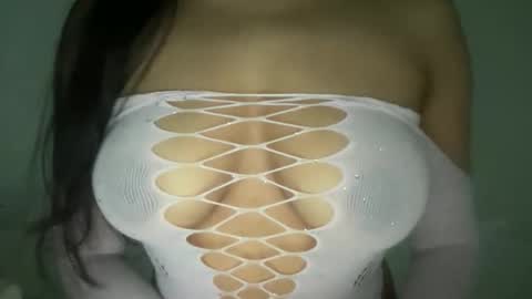 Melanie online show from February 22, 7:48 pm