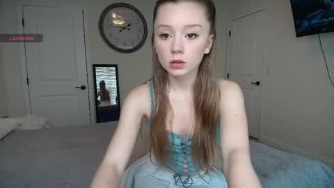 the_hotties online show from April 22, 7:44 pm